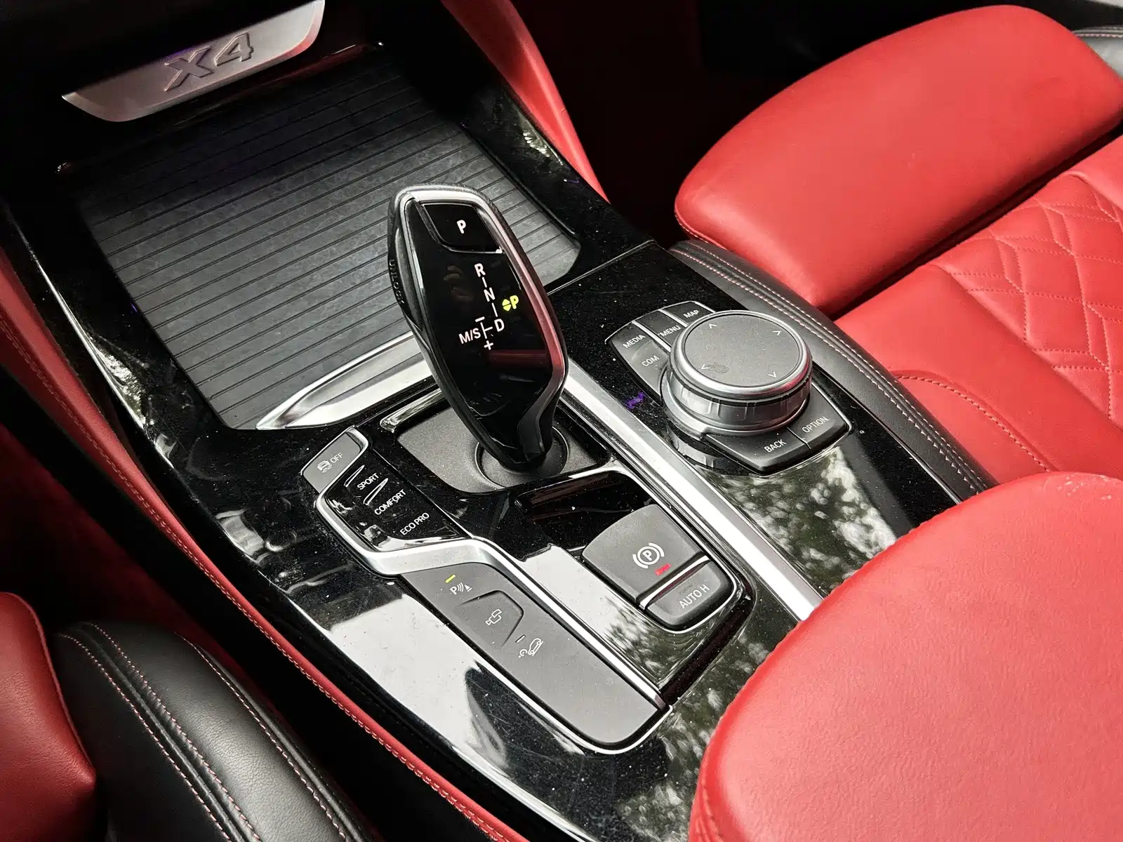 Photo 11 - BMW X4