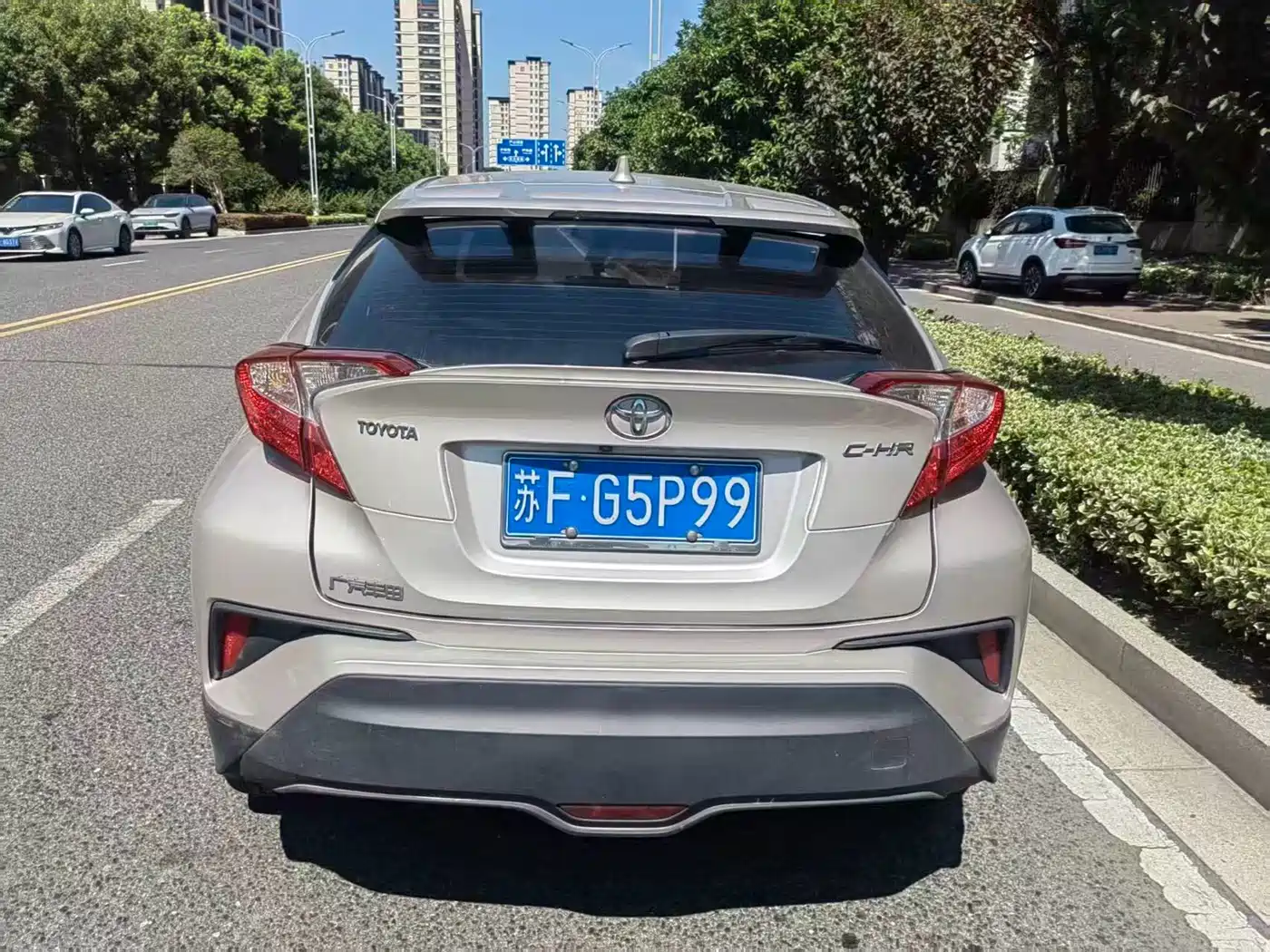 Toyota C-HR 2021 2020 Model 2.0L Leading