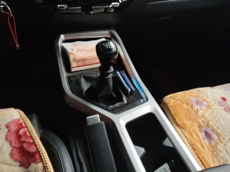 Wuling Motors Wuling Jiachen 2023 2022 1.5L Manual Light Comfort Edition