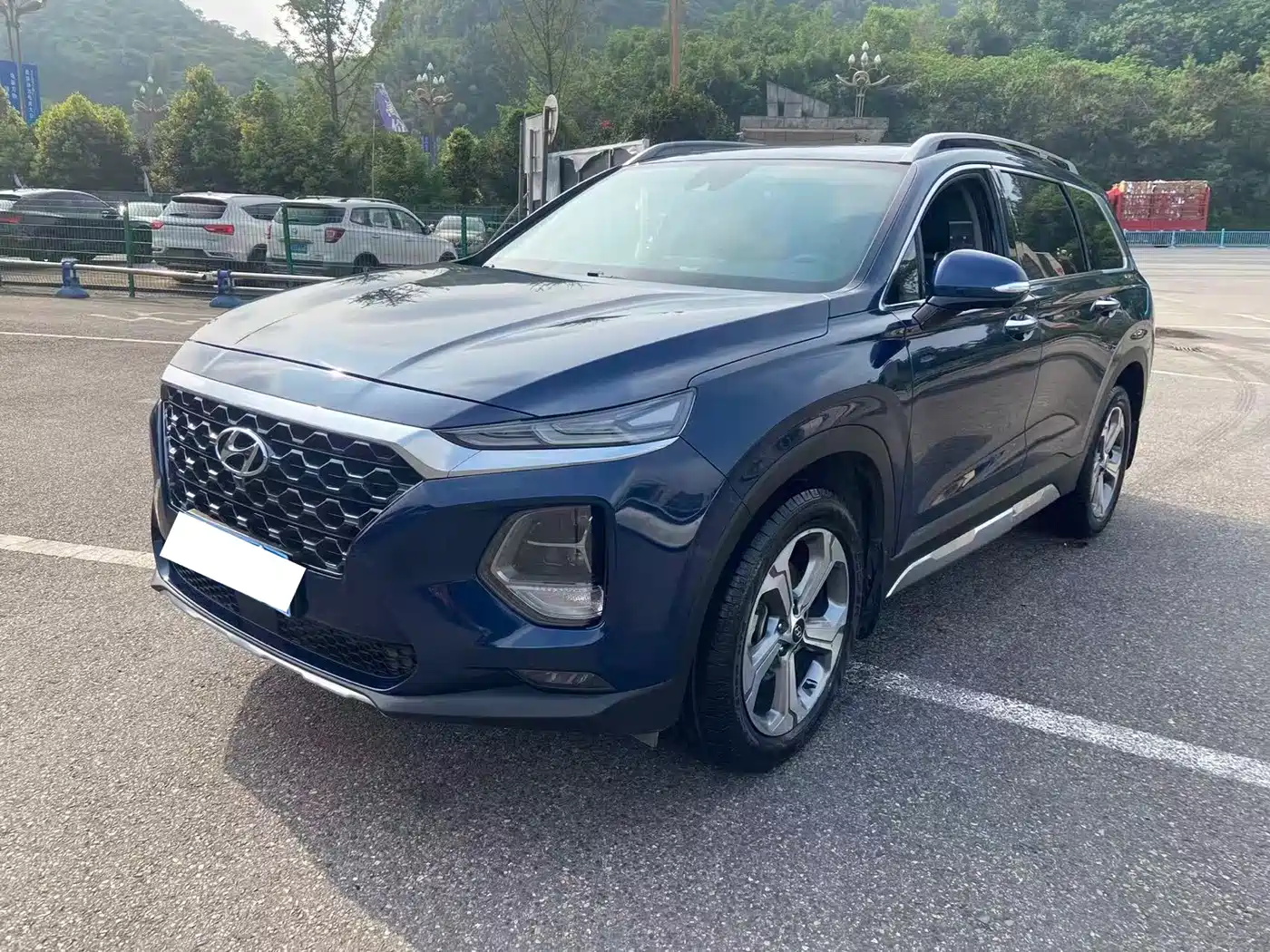 Фото 1 - Hyundai Santa Fe