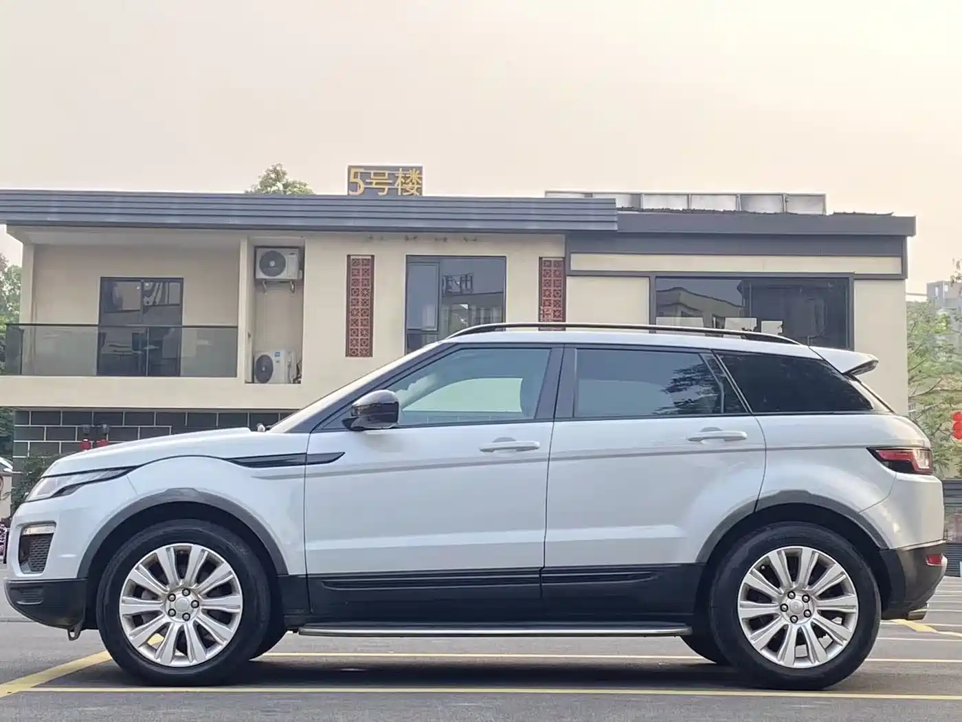 Land Rover Range Rover Evoque 2016 2.0T SE ZhiYao фото 7
