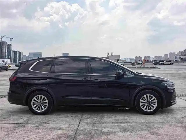 Volkswagen Viloran 2020 330TSI Business Edition — фото 3