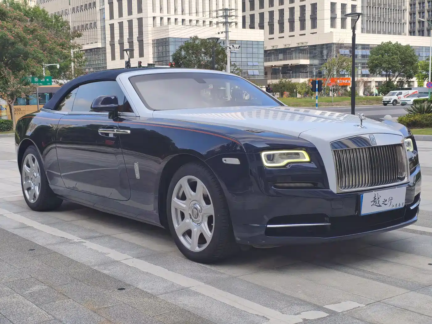 Rolls-Royce Dawn 2017 2015 6.6T Standard