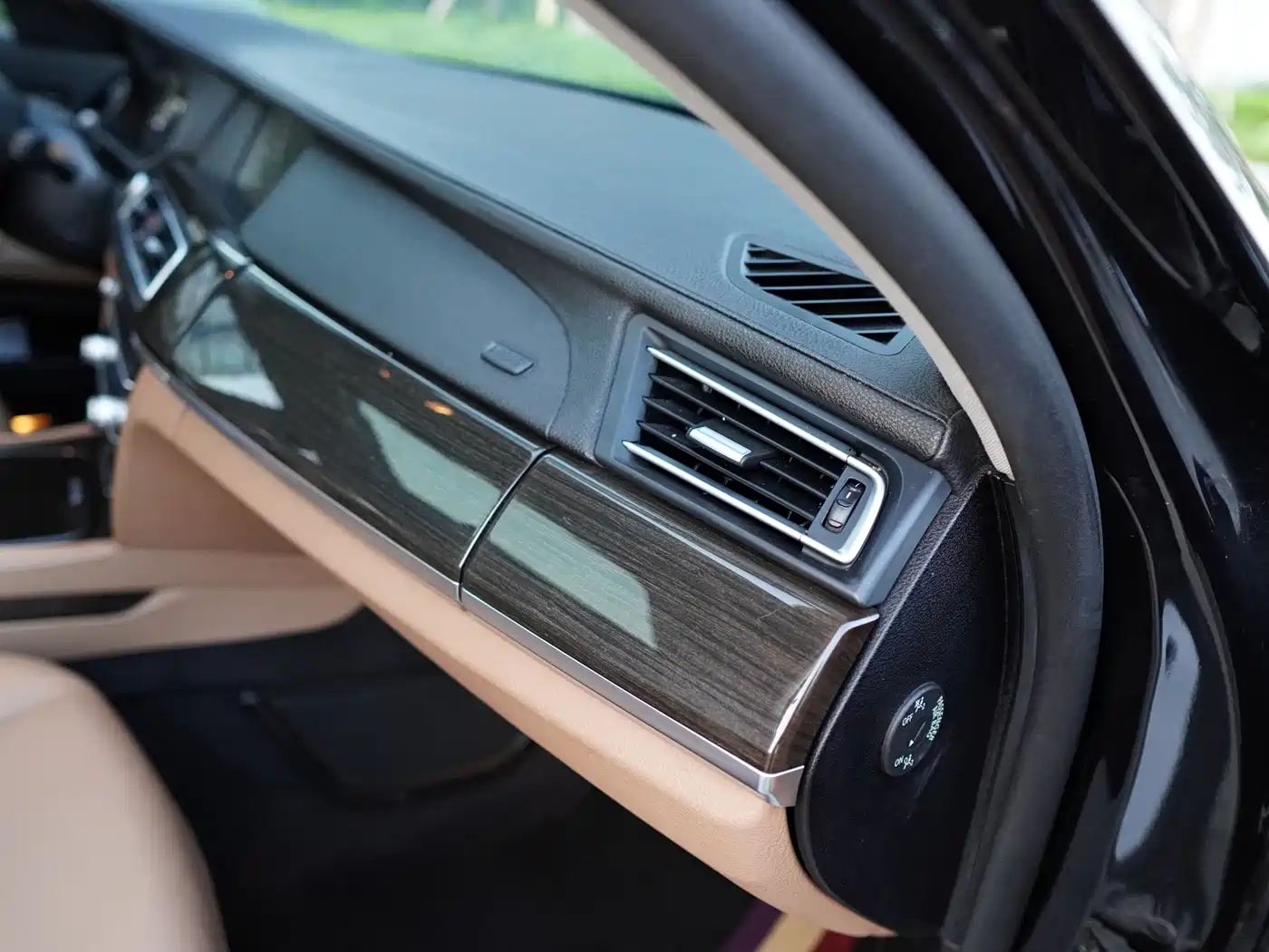 BMW 7 Series 2011 730Li Elegance фото 22
