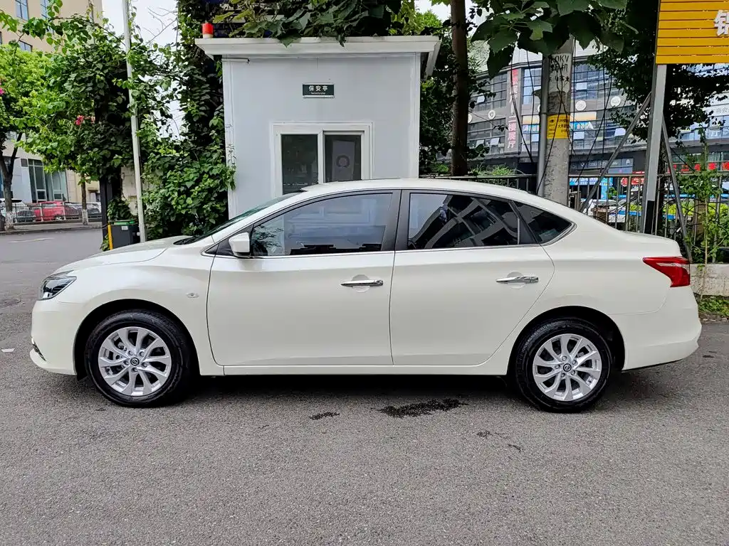 Nissan SYLPHY, миниатюра 3