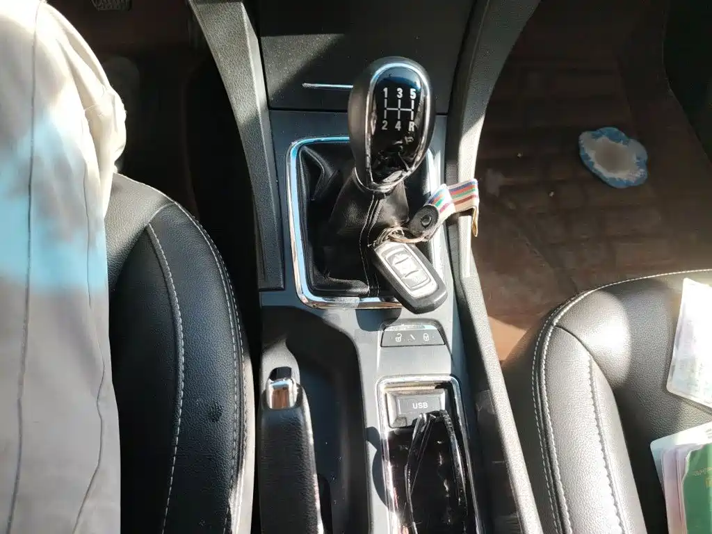 Фото 7 - Geely Emgrand