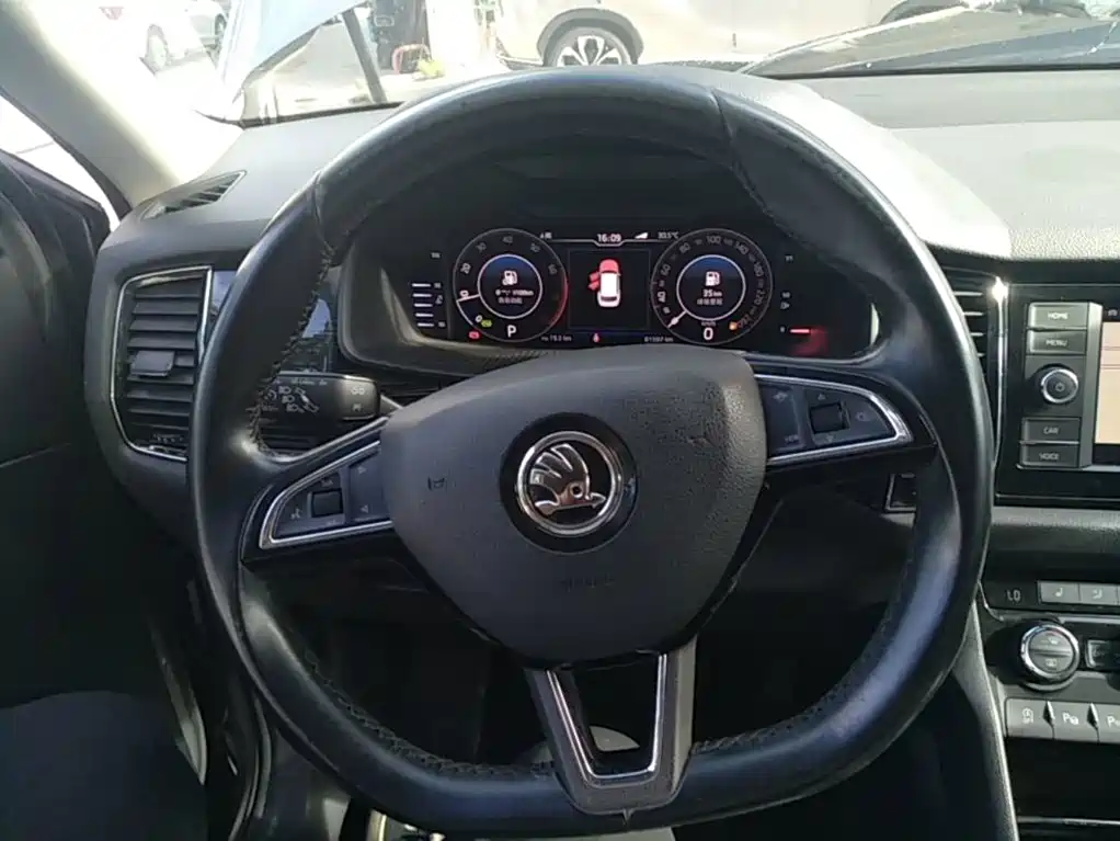 Фото 11 - Škoda Kodiaq