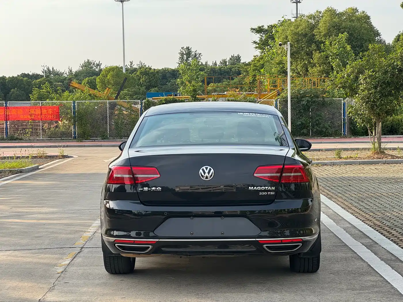 Фото 5 - Volkswagen Magotan