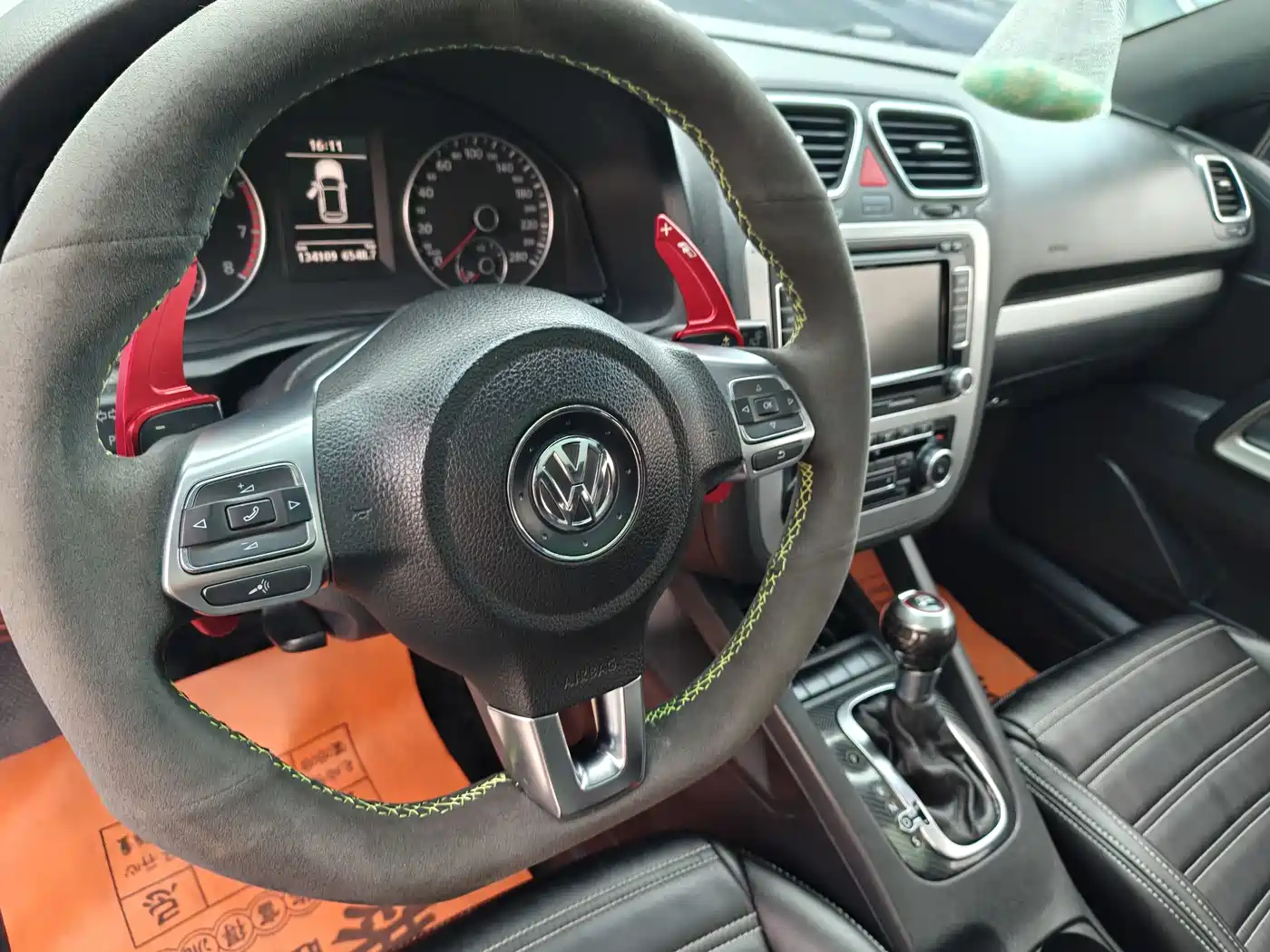 Volkswagen Scirocco 2010 2.0TSI Luxury Edition фото 46