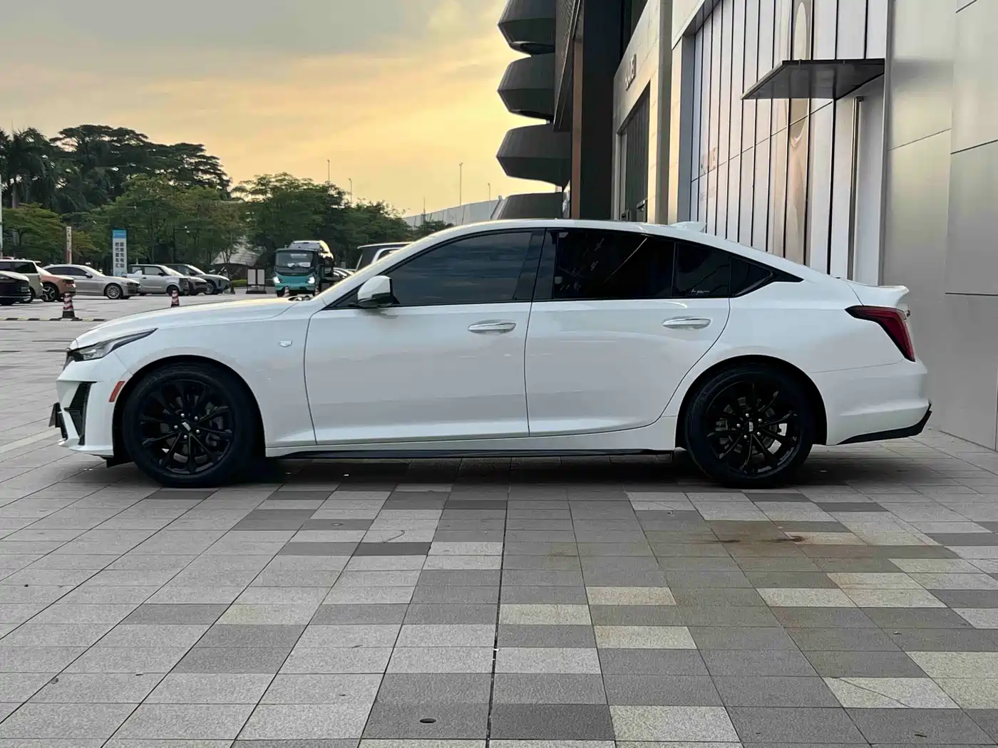 CADILLAC CT5