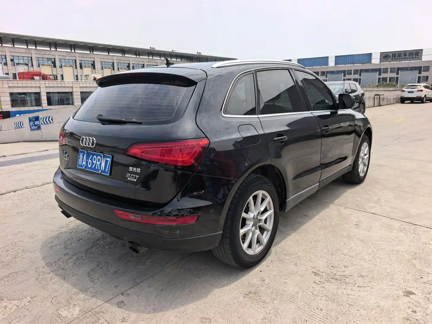 Фото 4 - Audi Q5