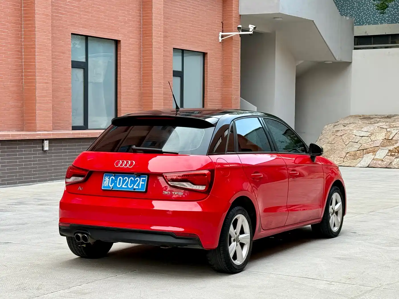 Audi A1 2017 2016 30 TFSI Sportback Design Style Edition
