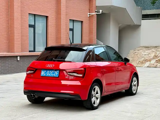 Audi A1 2016 30 TFSI Sportback Design Style Edition — фото 4