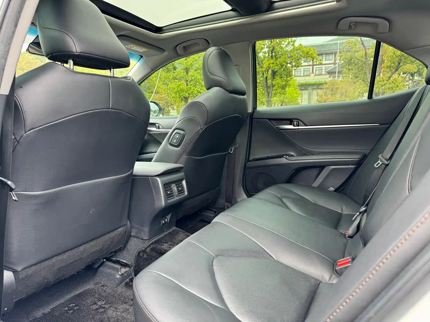 Toyota Camry 2018 2.5G Luxury Edition фото 9