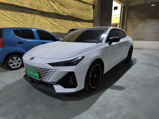 Changan UNI-V 1.5T, Премиум