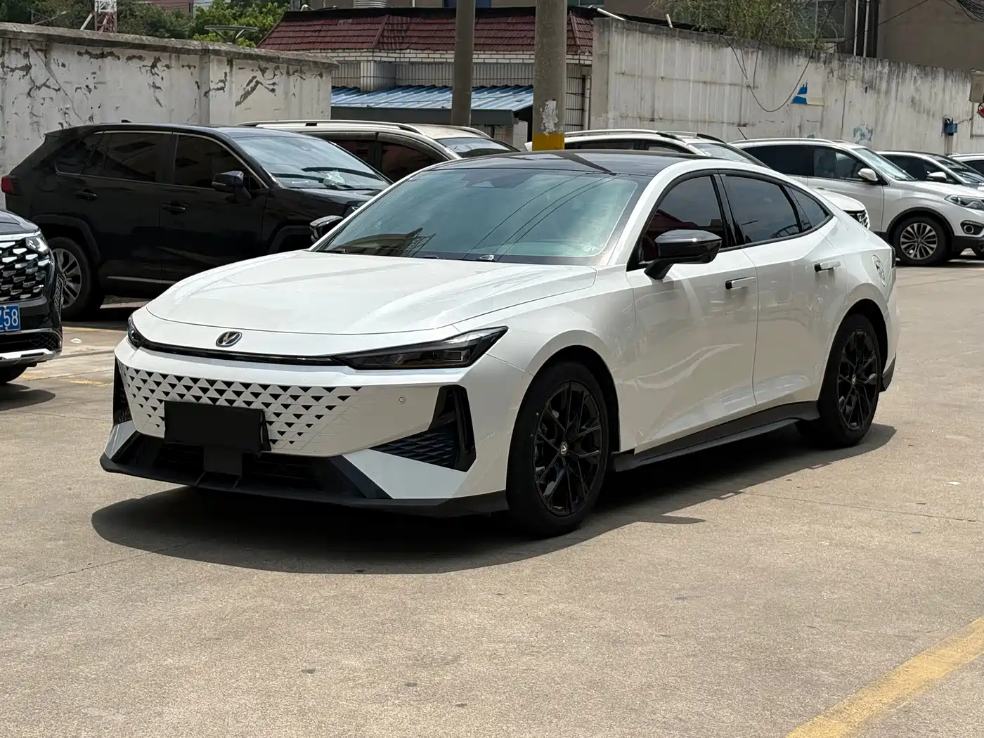 Changan UNI-V 2024 1.5T Premium