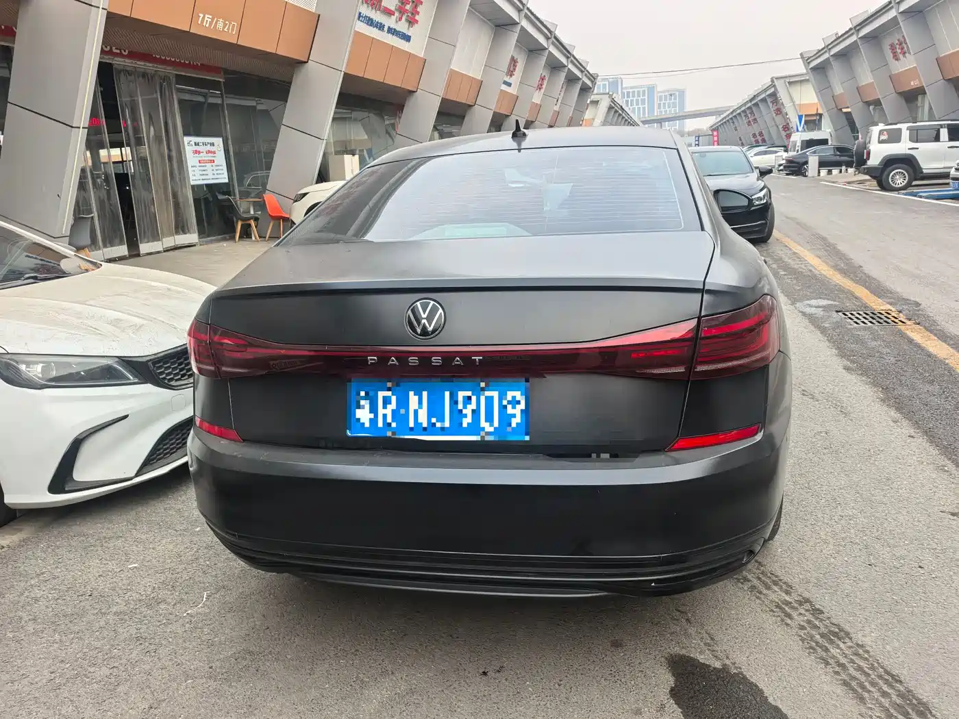 Volkswagen Passat 2022 330TSI Starry Sky Premium Edition фото 5