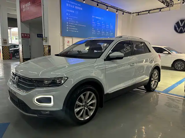 Фотография VOLKSWAGEN T-ROC EXPLORING SONGS