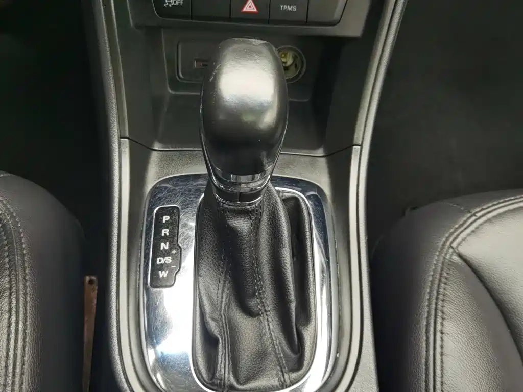 Roewe 360 2017 2017 1.5L Auto Luxury Edition