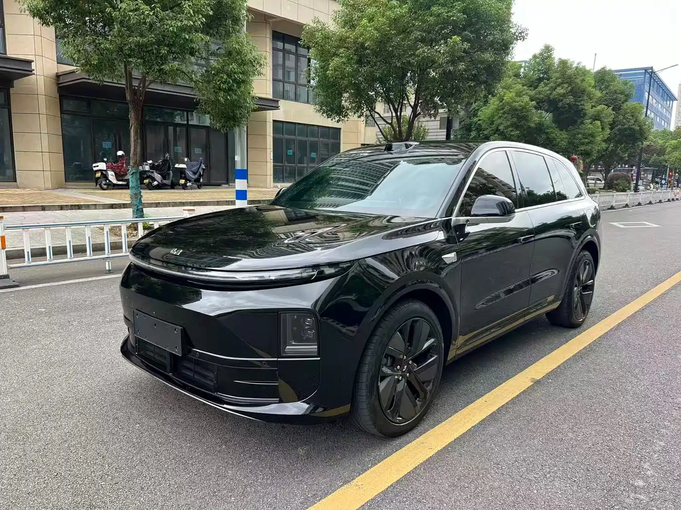 Li Auto L6 2024