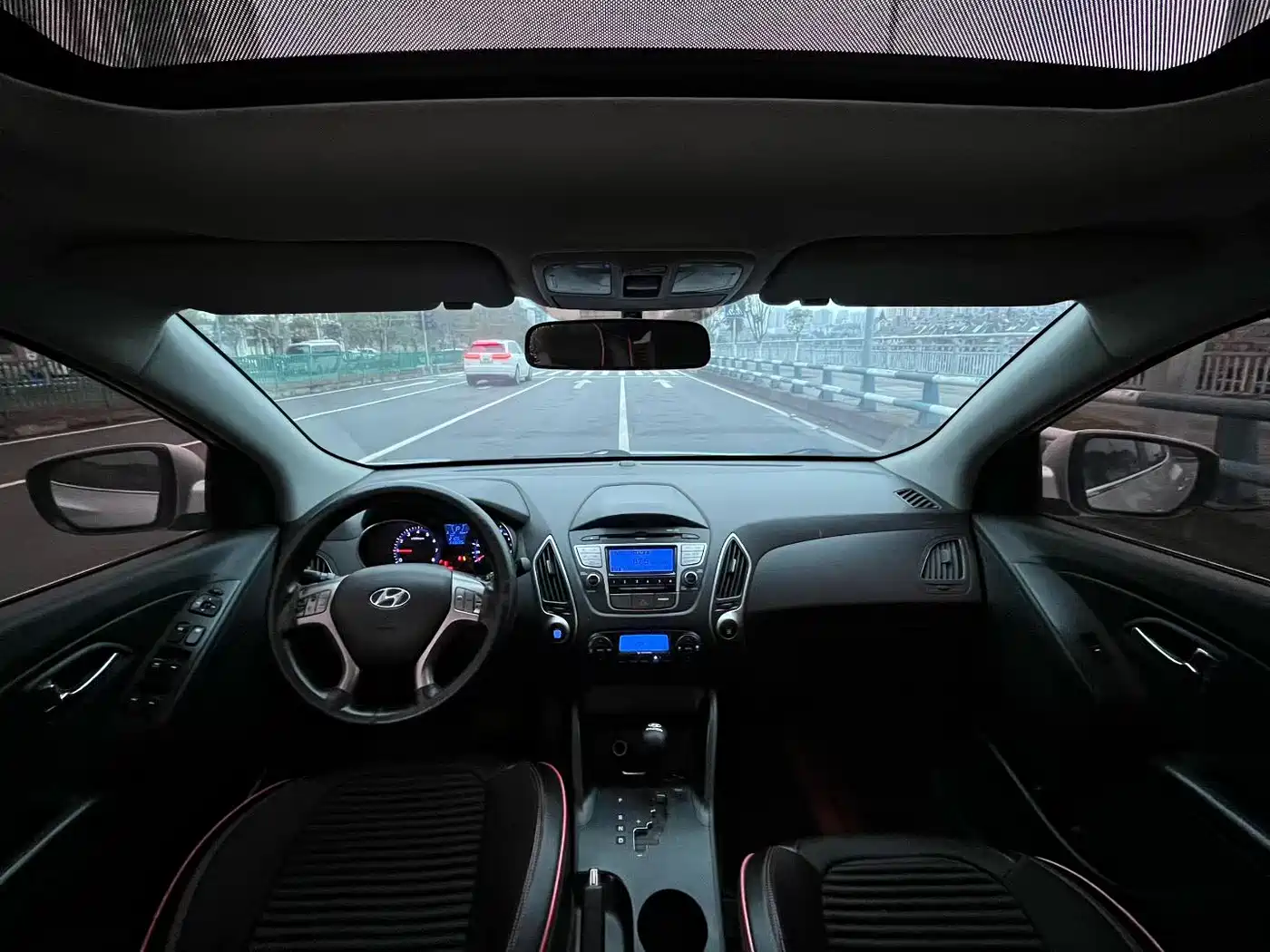 Hyundai Beijing Hyundai ix35 2010 2.0L Automatic 2WD New Edge GL фото 5
