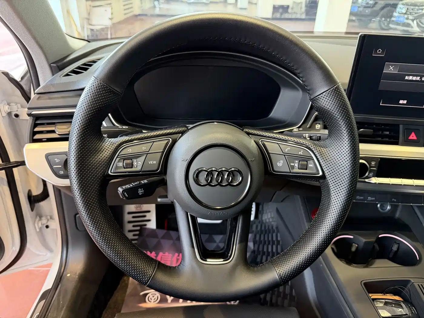 Audi A4L 2025 2 Million Celebration Edition 40 TFSI Fashion Dynamic фото 6