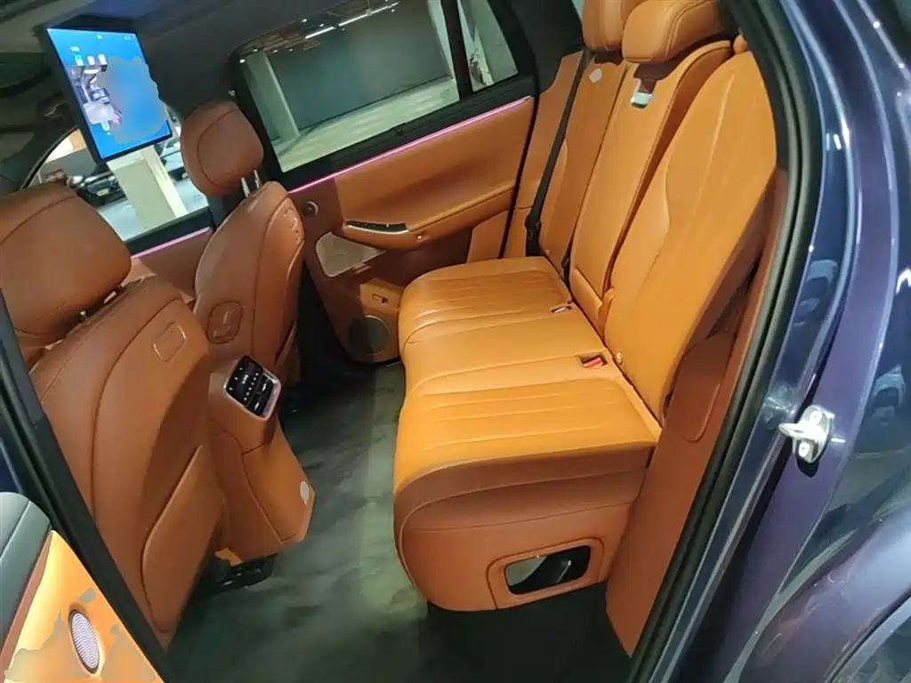 AITO Wenjie AITO M7 2026 Extended Range Ultra AWD 5-Seater фото 13