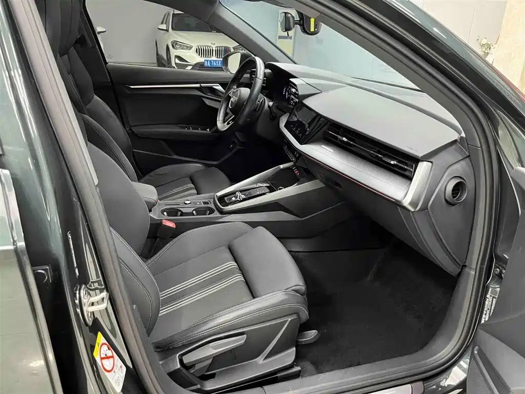 Audi A3 2023 Facelift Sportback 35 TFSI Fashion Sport фото 13