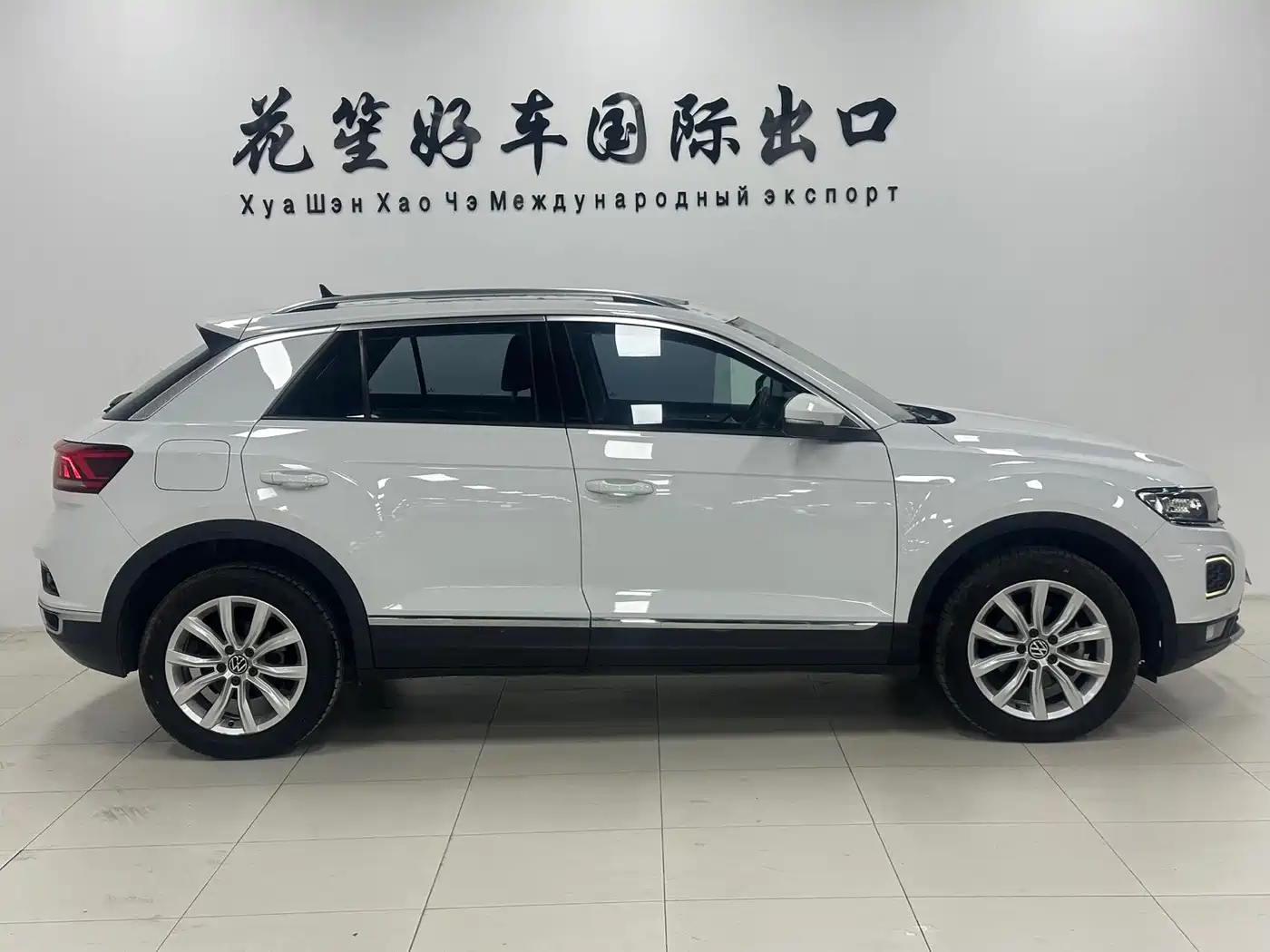 Volkswagen T-ROC 2022 280TSI DSG 2WD Elite PLUS фото 4