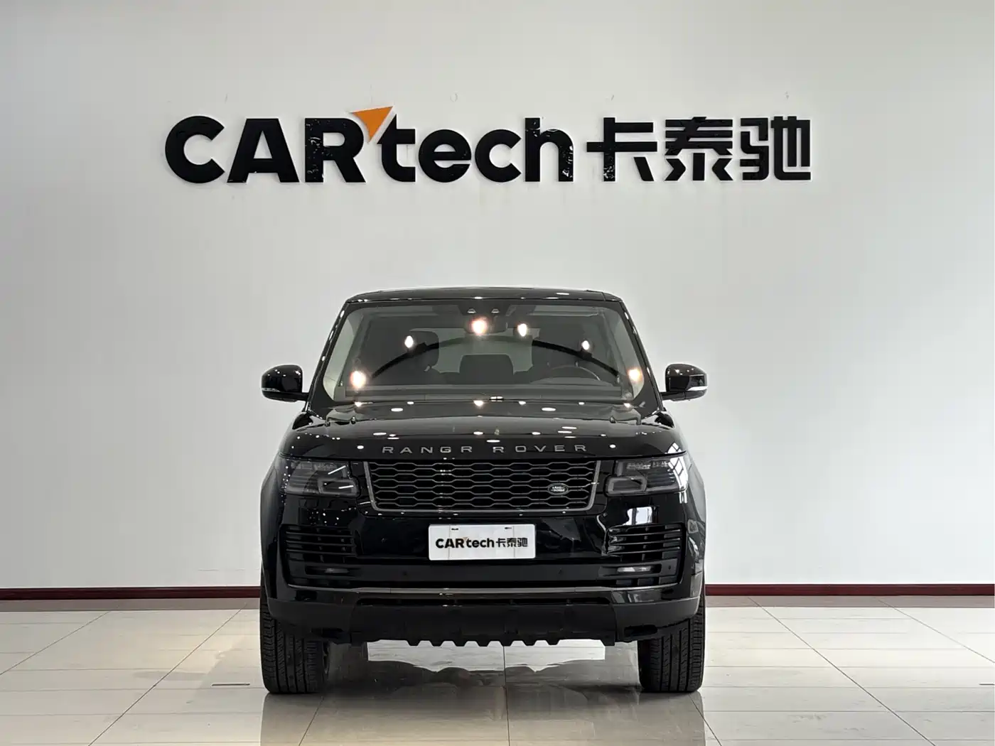 Land Rover Range Rover 2021 3.0 L6 Golden Age Edition фото 2