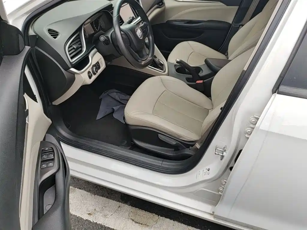 Buick Excelle 2017 15N Automatic Elite фото 16