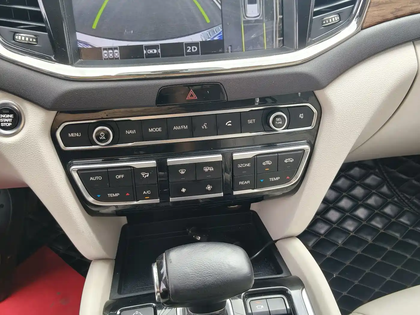 GAC Trumpchi Trumpchi GS8 2017 2017 320T 2WD Luxury Smart Connect (7-seater)