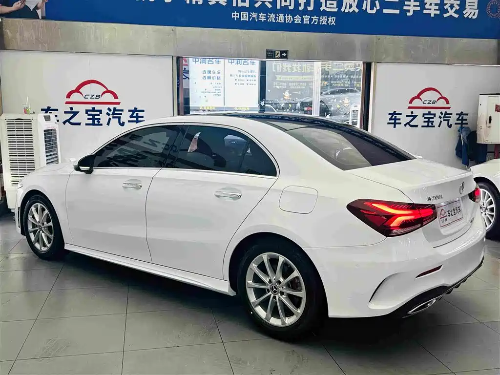 Фото 7 - Mercedes-Benz A-Class