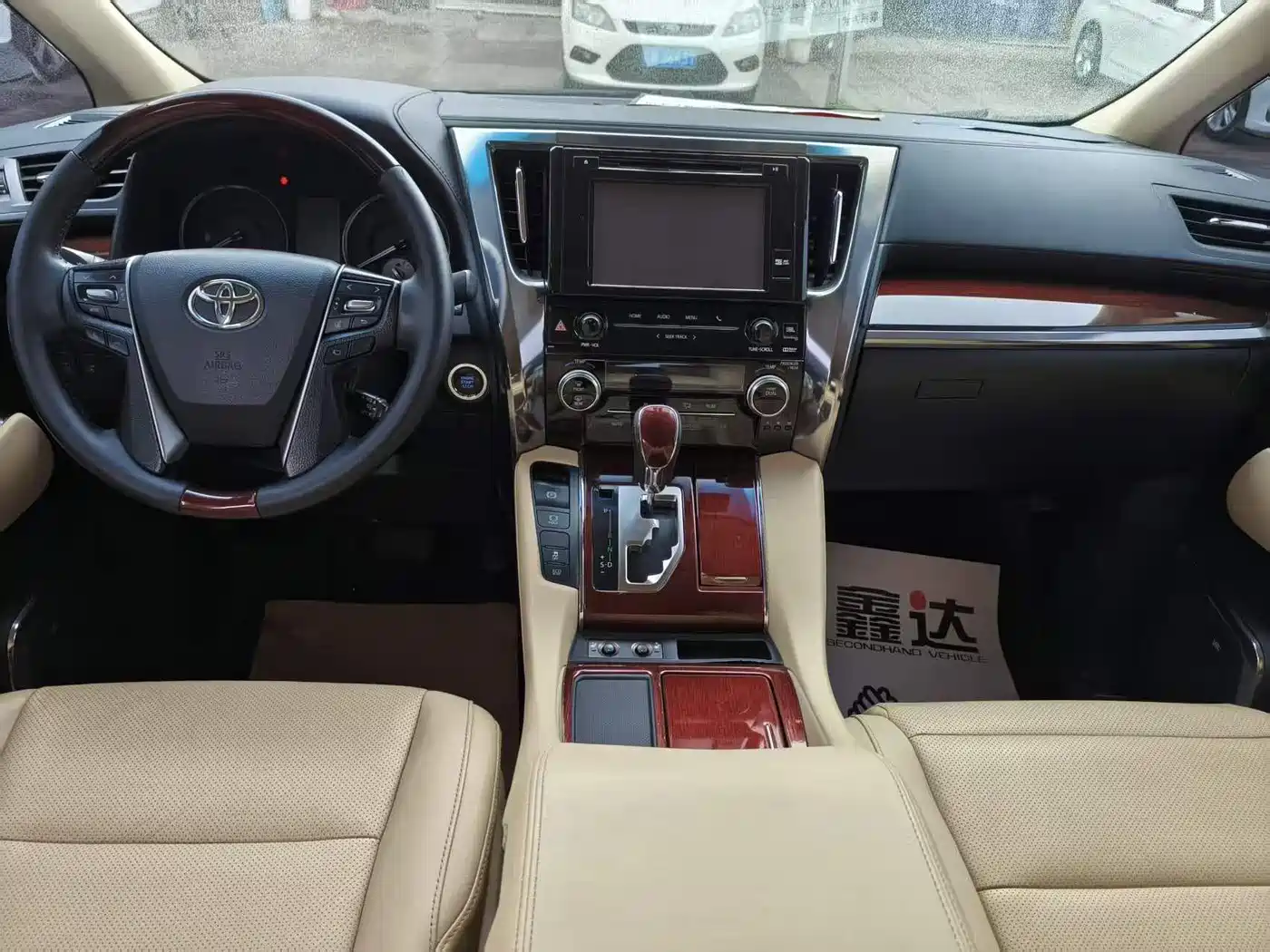 Toyota Alphard 2015 3.5L Luxury Edition фото 11