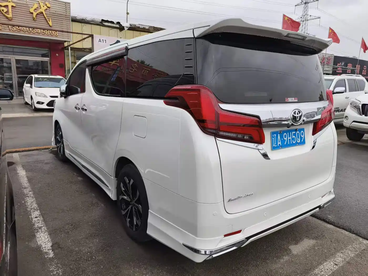 Toyota Alphard 2015 3.5L Luxury Edition фото 29