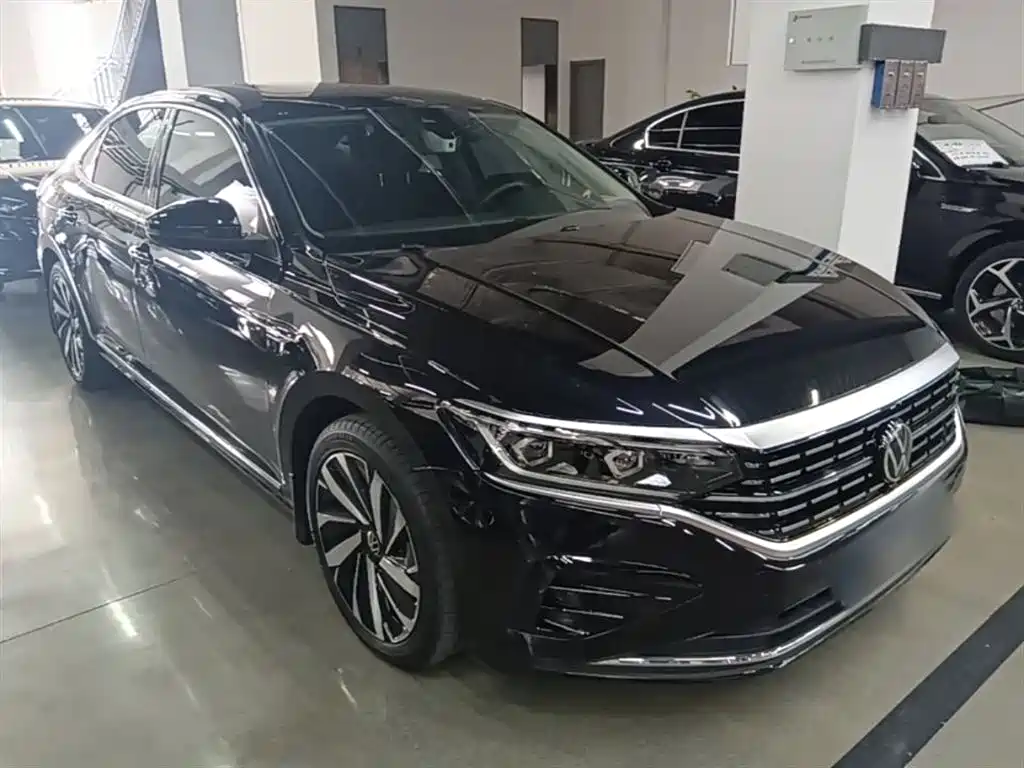 Volkswagen Passat 2024 380TSI Dragon Glory Edition фото 4