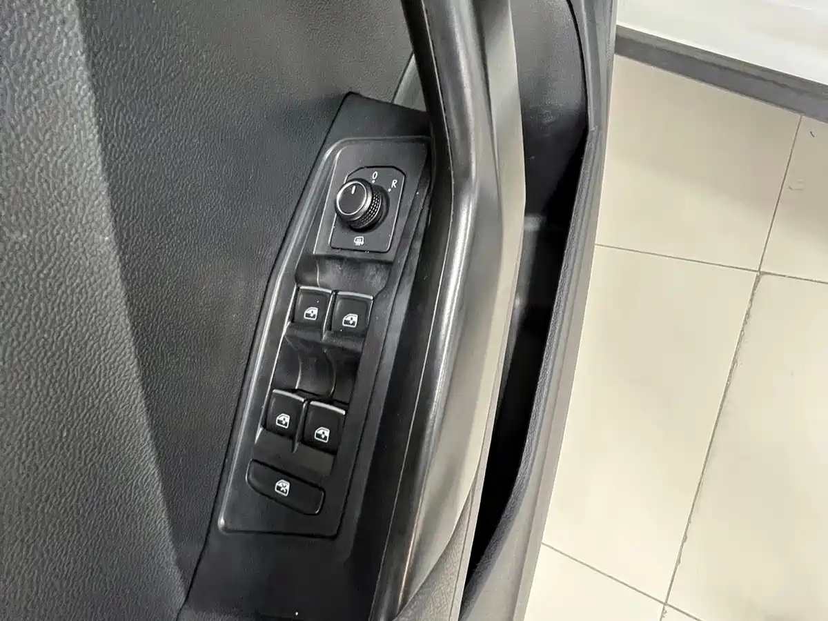 Volkswagen T-ROC 2022 280TSI DSG 2WD Elite PLUS фото 13