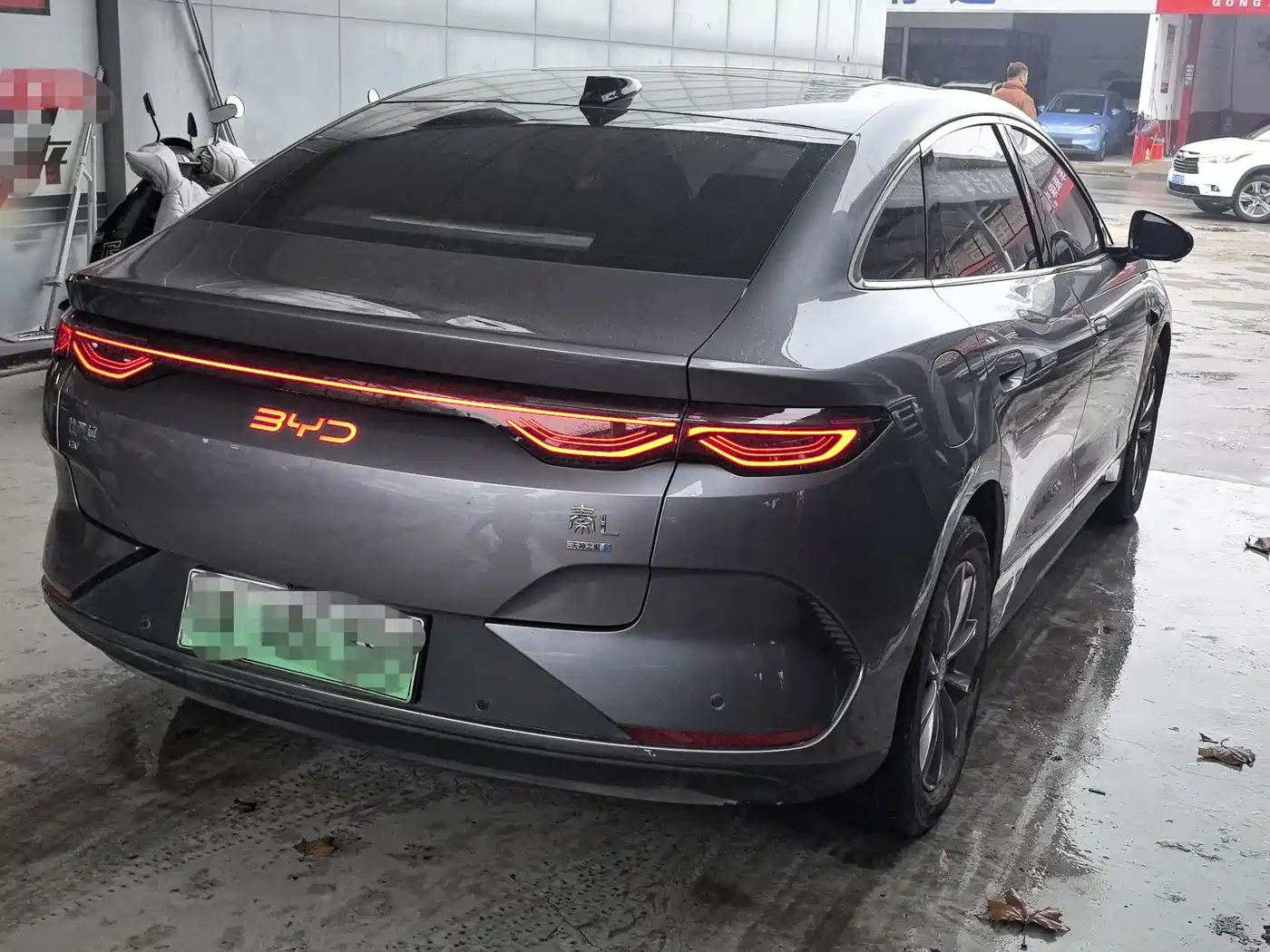 BYD QIN L