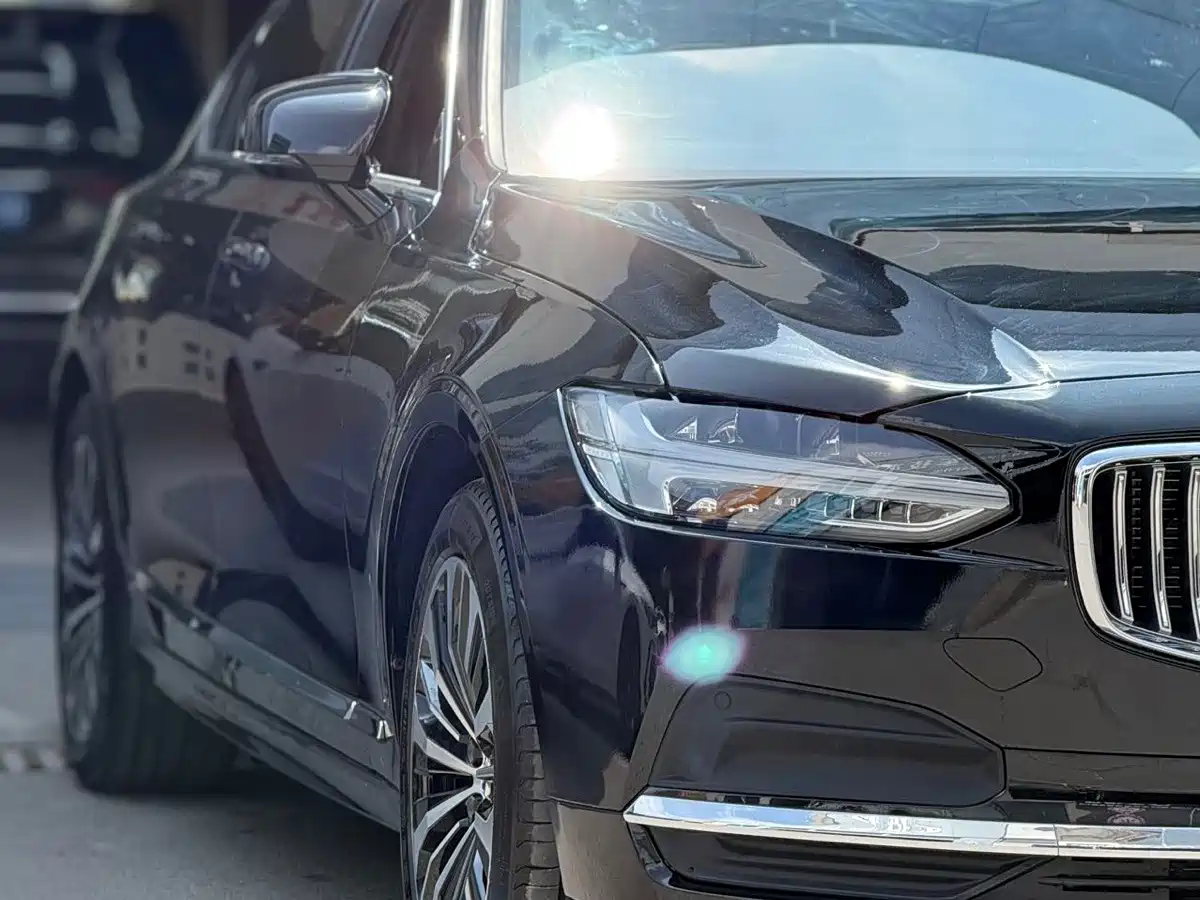 Volvo S90 2025 2025 B5 Zhiyi Luxury Edition