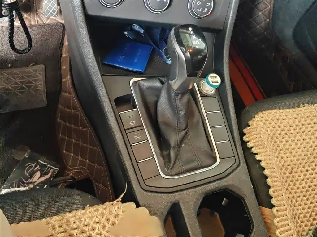 Volkswagen Sagitar 2019 200TSI DSG Fashion Edition China VI фото 7
