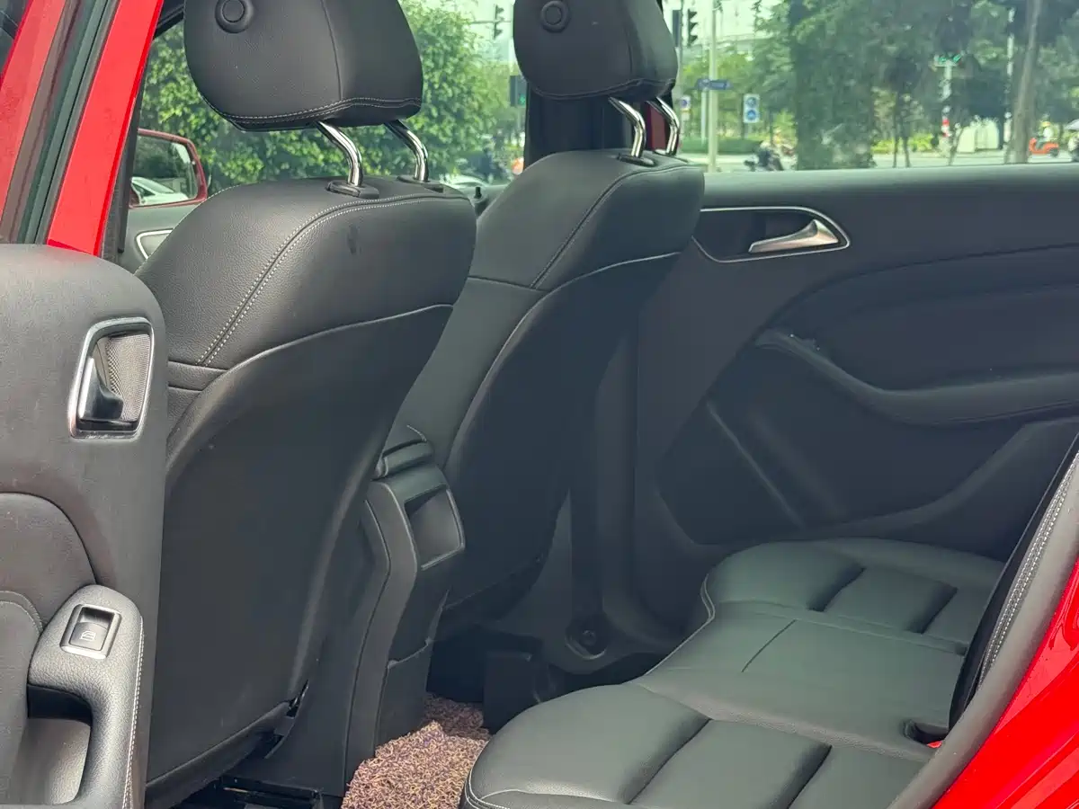 Mercedes-Benz B-Class 2017 B 200 Dynamic фото 14