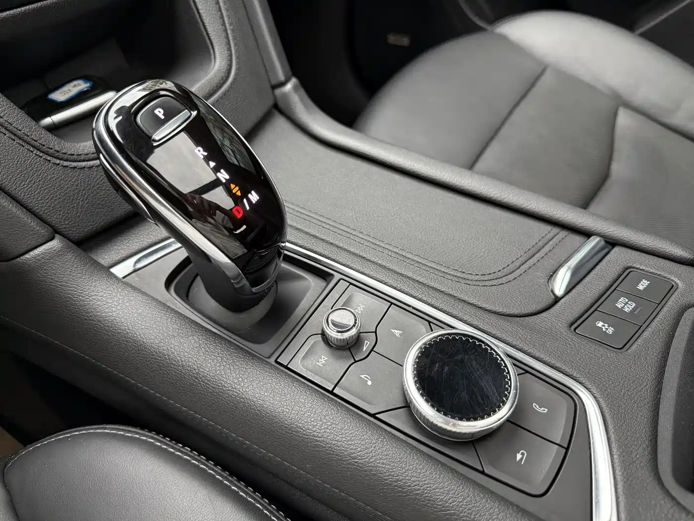 Cadillac XT5 2020 28T Luxury Model фото 18