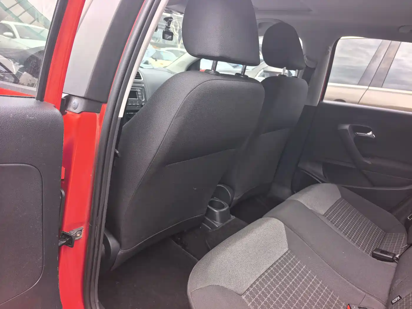 Volkswagen Polo 2016 1.6L Automatic Comfort фото 15