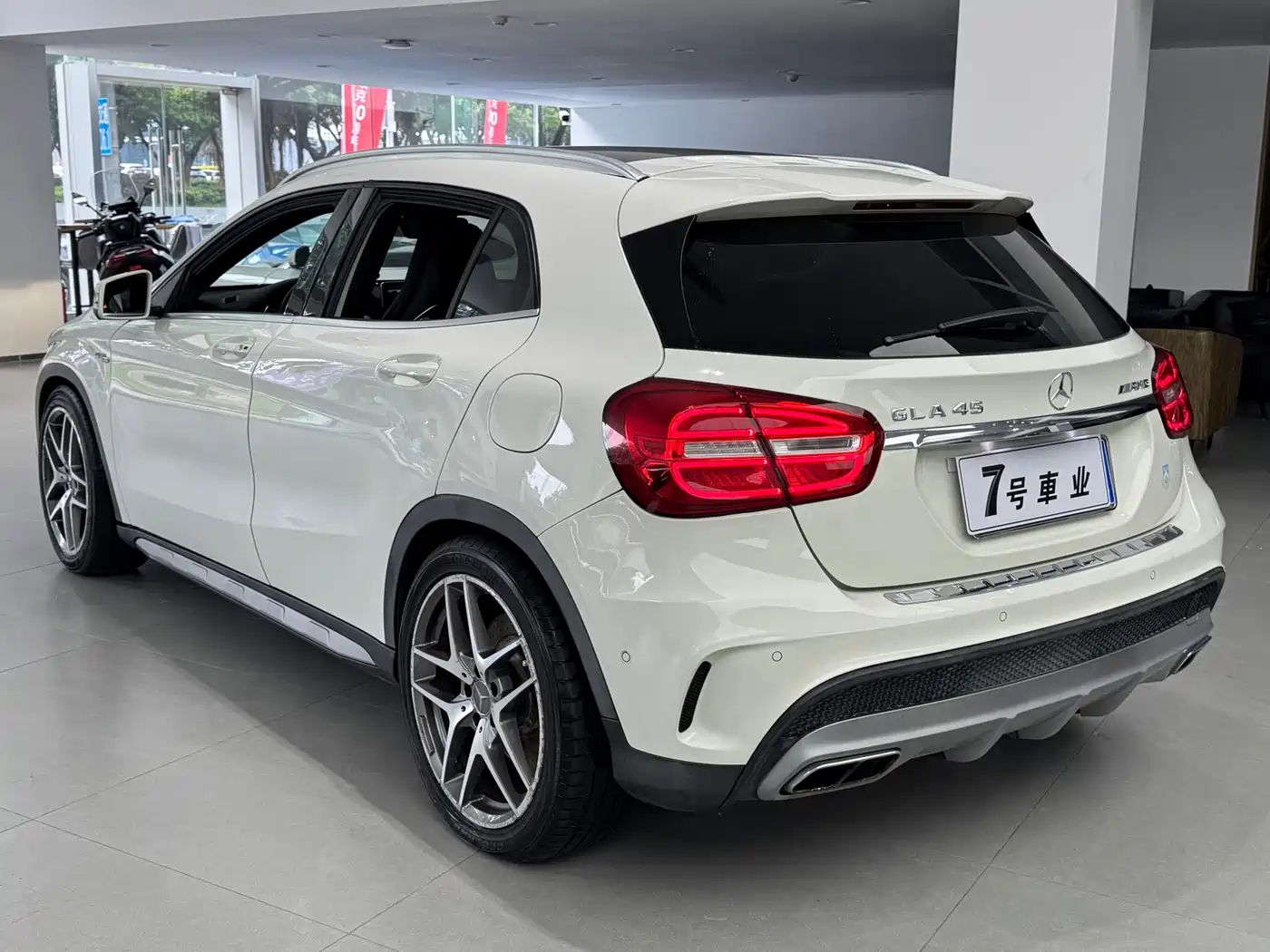 Mercedes-Benz GLA AMG 2015 2015 AMG GLA 45 4MATIC