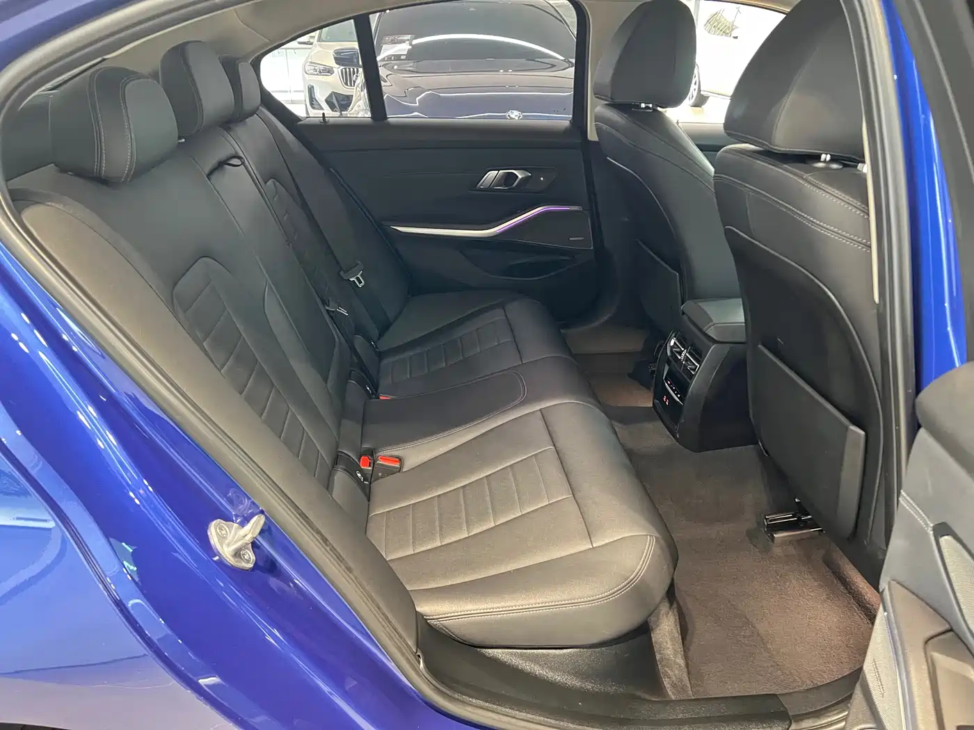 BMW 3 Series 2020 325i M Sport Black Night Package фото 14