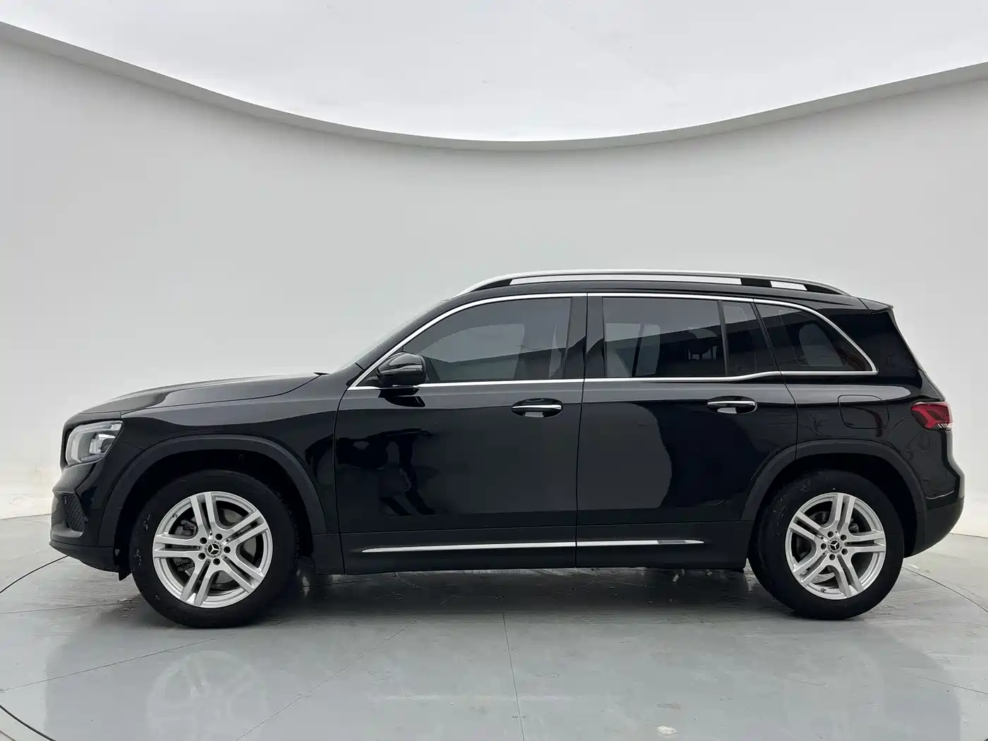 Mercedes-Benz GLB 2023 GLB 220 Dynamic фото 3