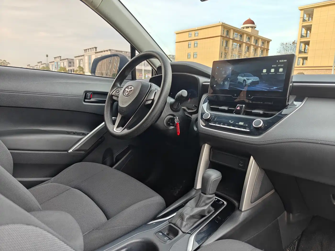 Toyota Frontlander 2022 2.0L CVT Elite фото 10