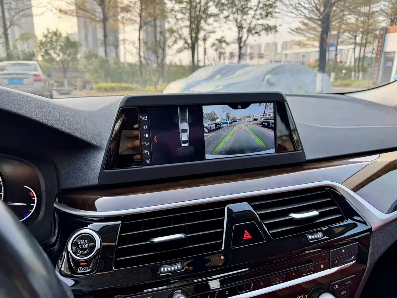 BMW 5 Series 2018 528Li Launch Special Edition фото 16