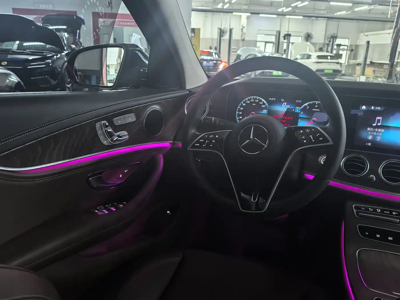 Mercedes-Benz E-Class 2023 E 300 L Fashion фото 21