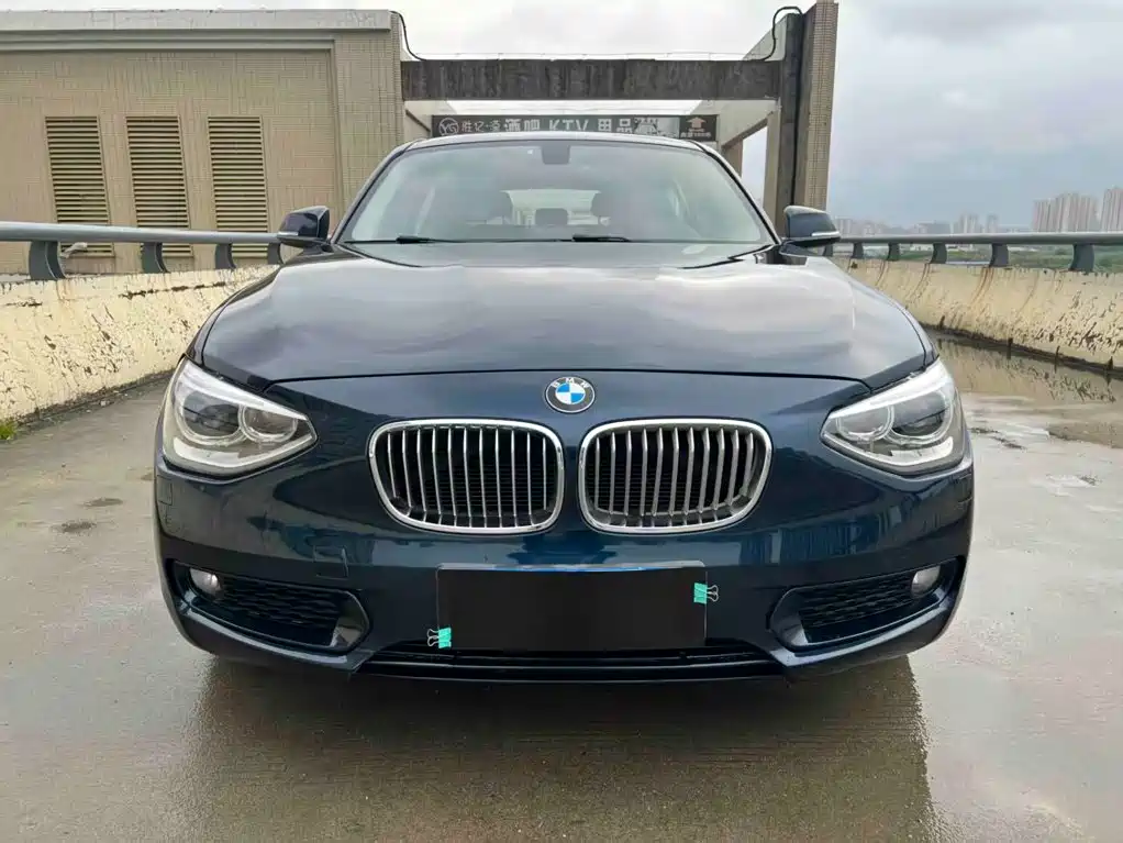 صورة 1 - BMW 1 Series (Import)